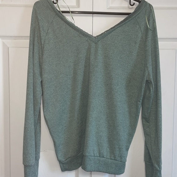 Sweater - Picture 3 of 3